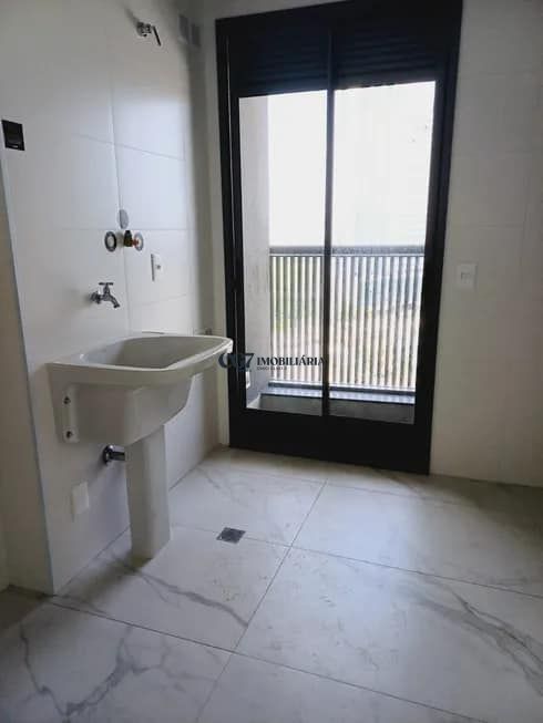 Apartamento à venda com 2 quartos, 95m² - Foto 5