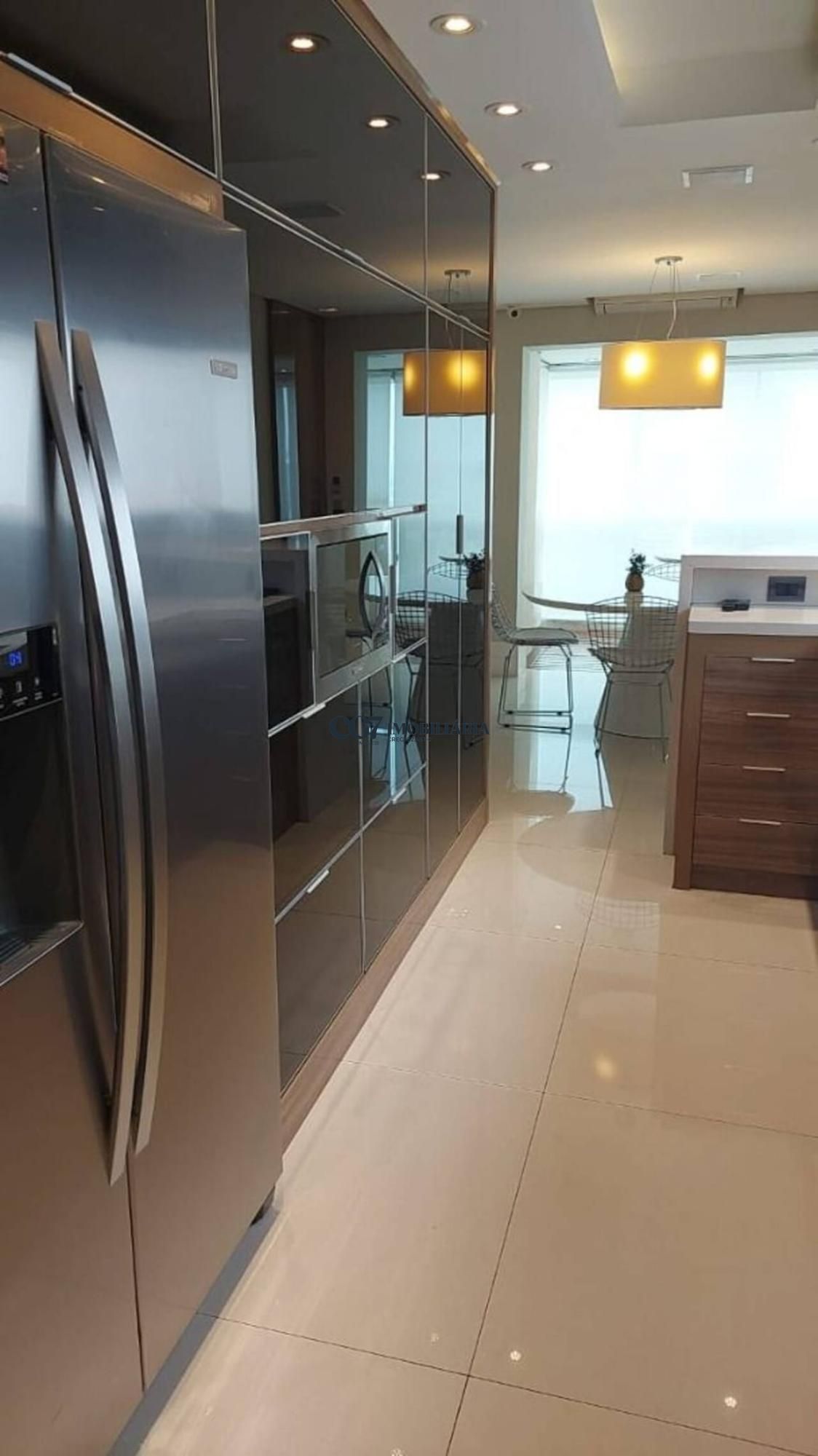 Apartamento à venda com 3 quartos, 252m² - Foto 8