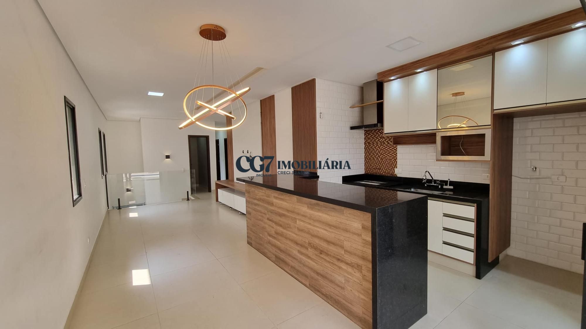 Sobrado à venda com 4 quartos, 180m² - Foto 2