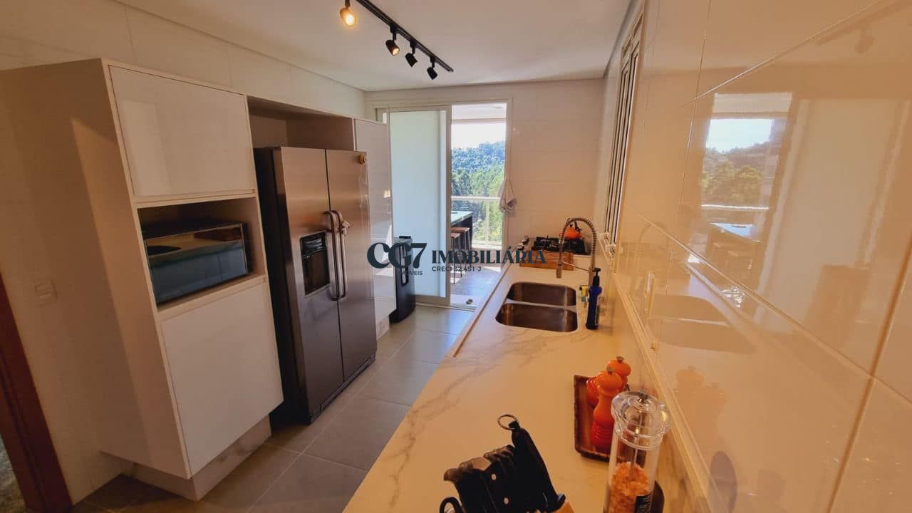 Apartamento à venda com 3 quartos, 175m² - Foto 6