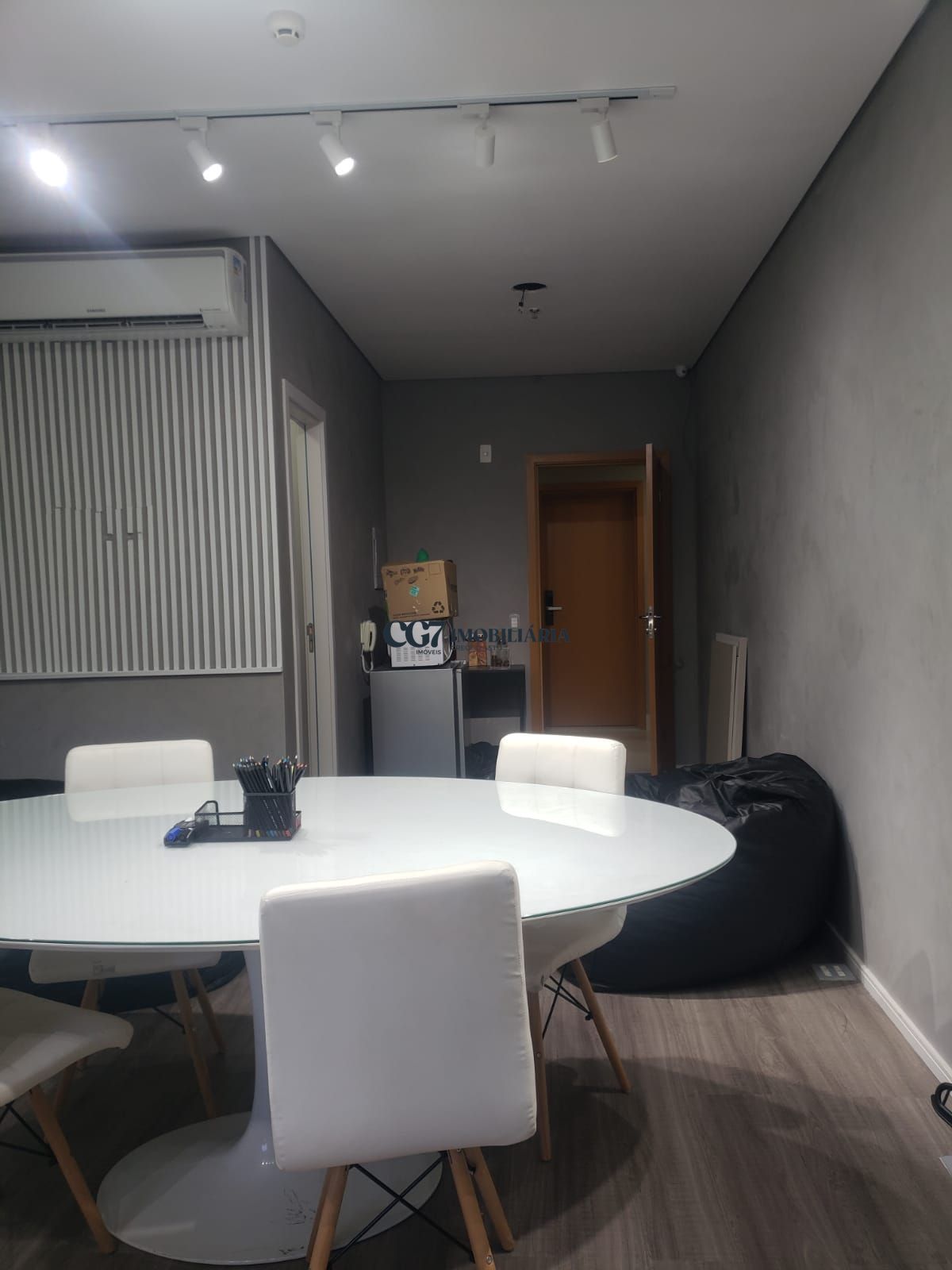 Conjunto Comercial-Sala à venda com 1 quarto, 61m² - Foto 4