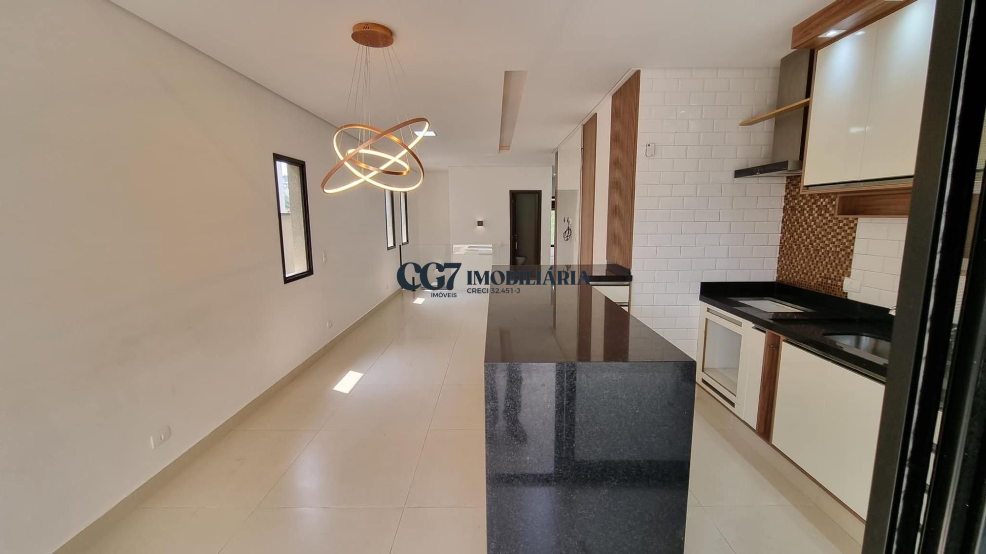 Sobrado à venda com 4 quartos, 180m² - Foto 3