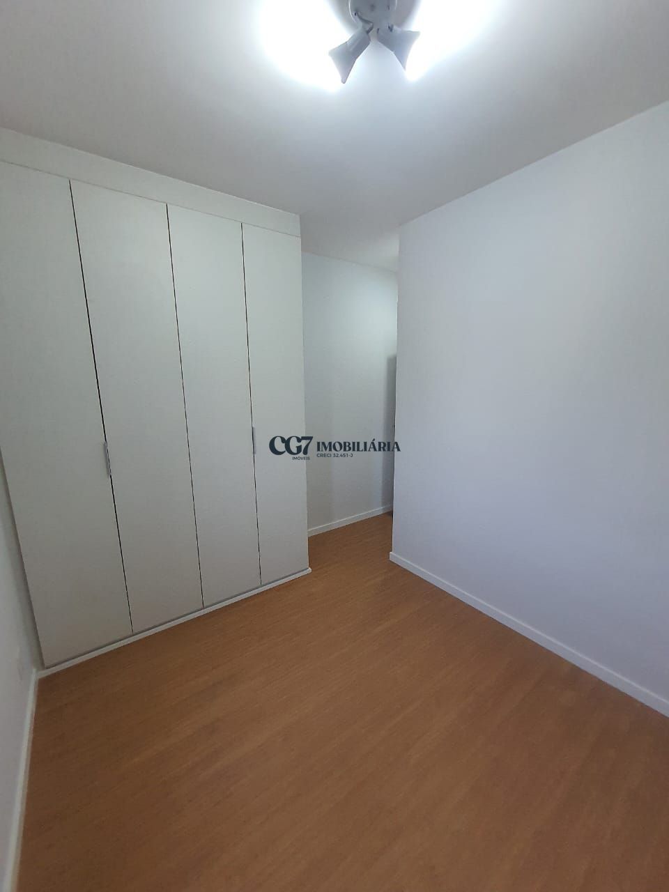 Apartamento à venda com 3 quartos, 107m² - Foto 13