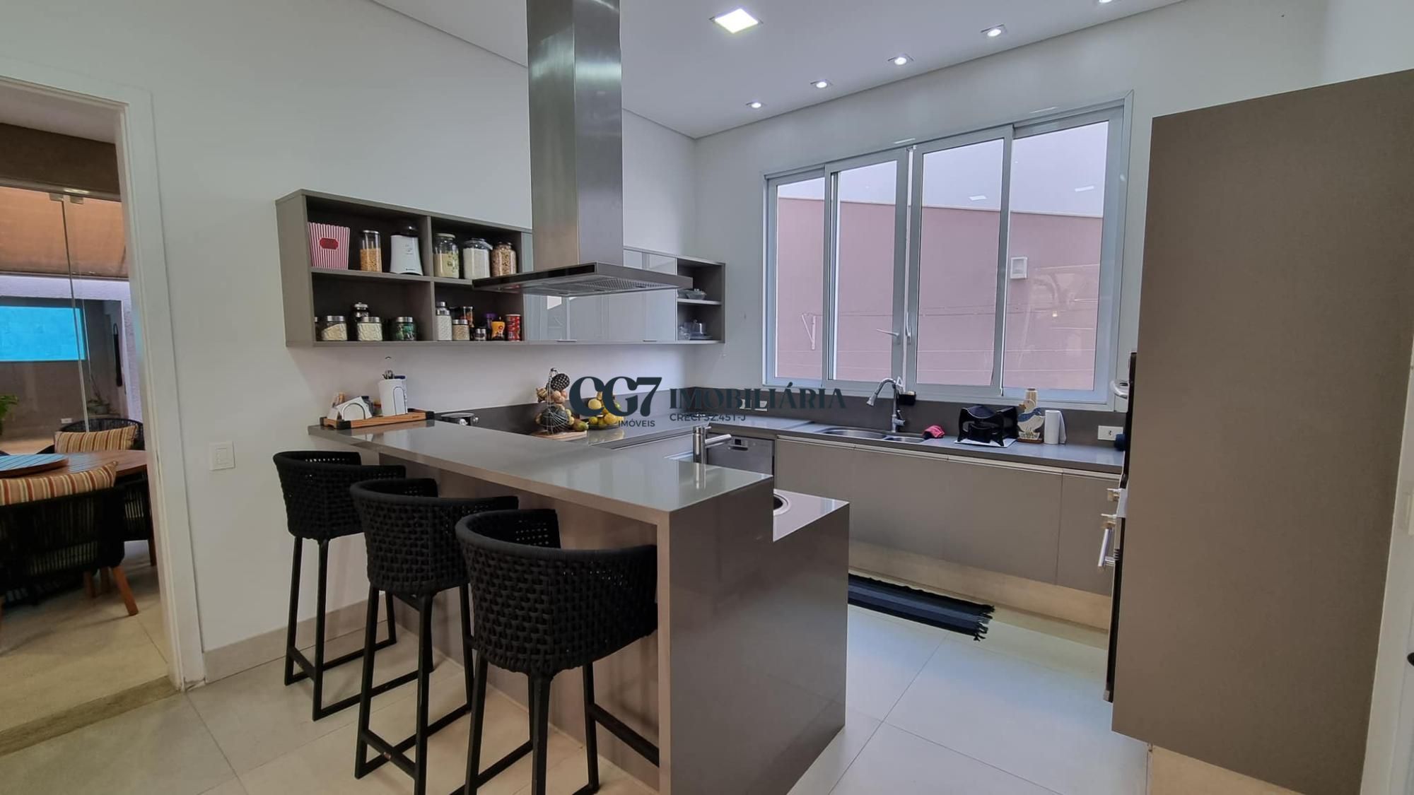 Sobrado à venda com 4 quartos, 570m² - Foto 11