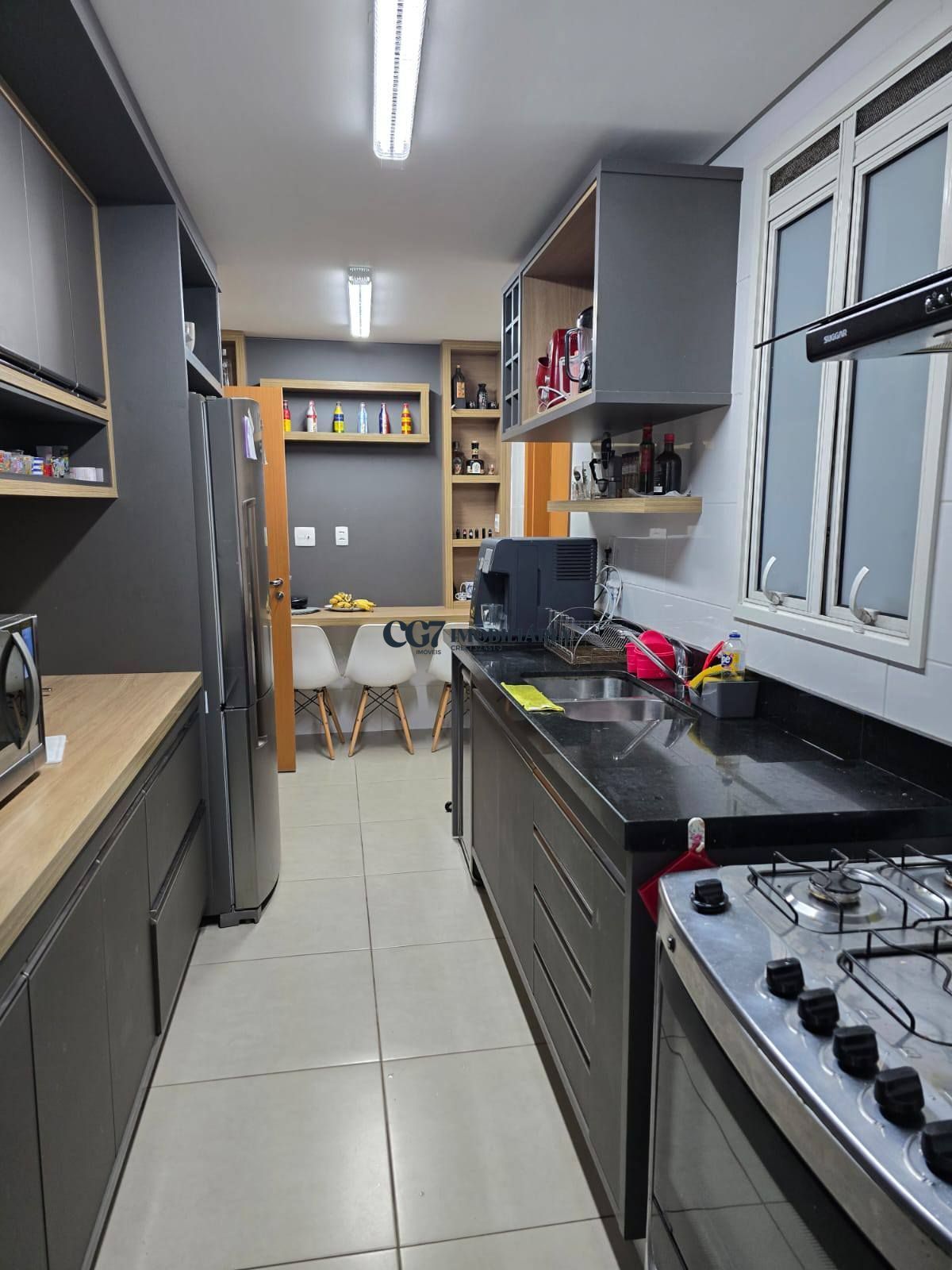 Apartamento à venda com 3 quartos, 226m² - Foto 5