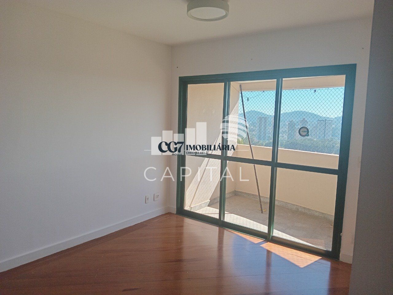 Apartamento para alugar com 3 quartos, 94m² - Foto 2