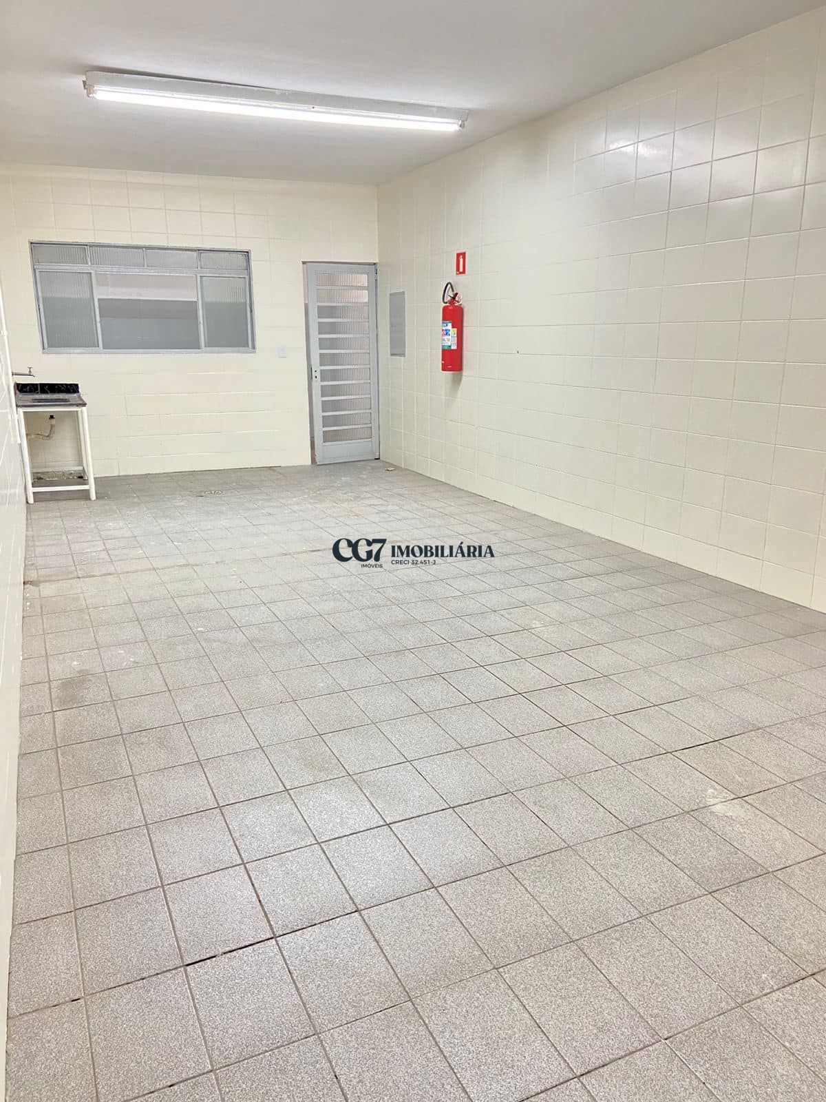 Depósito-Galpão-Armazém para alugar com 4 quartos, 1080m² - Foto 5