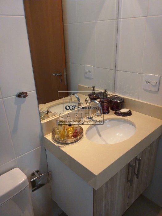 Apartamento para alugar com 2 quartos, 94m² - Foto 18