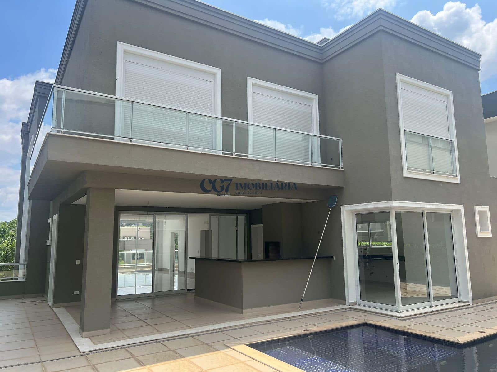 Casa de Condomínio à venda com 4 quartos, 430m² - Foto 1