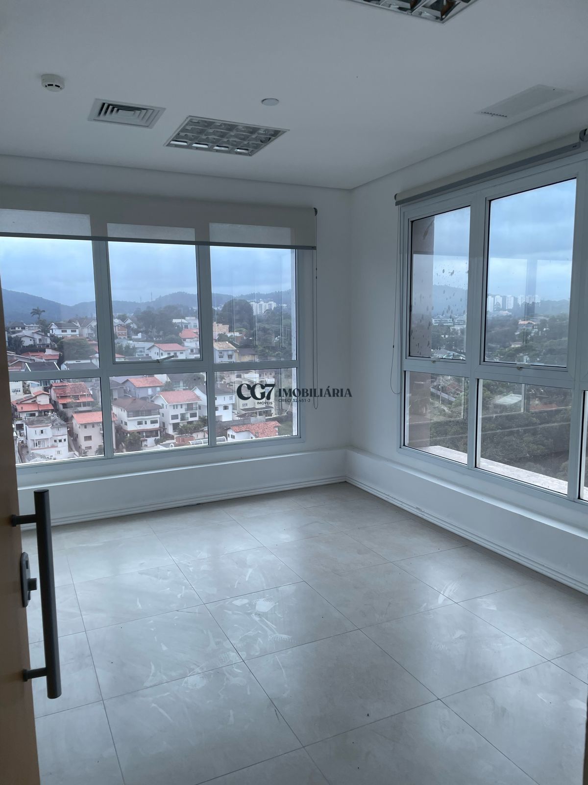 Conjunto Comercial-Sala à venda com 1 quarto, 85m² - Foto 4