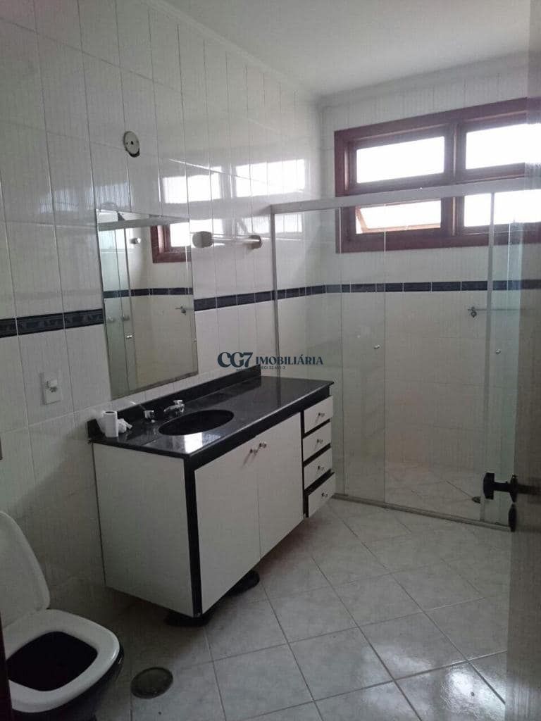 Sobrado à venda e aluguel com 4 quartos, 380m² - Foto 17