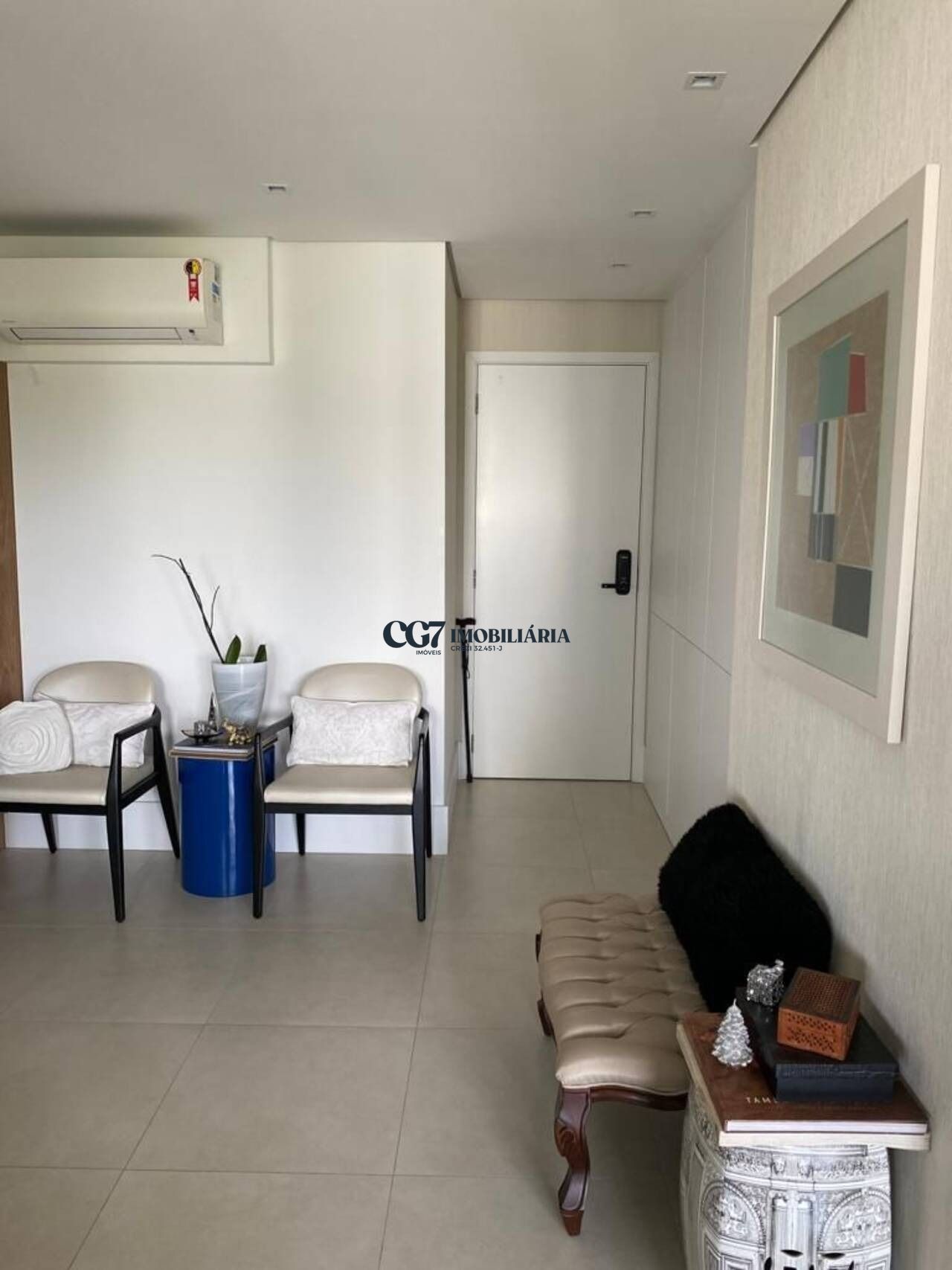 Apartamento à venda com 2 quartos, 67m² - Foto 5