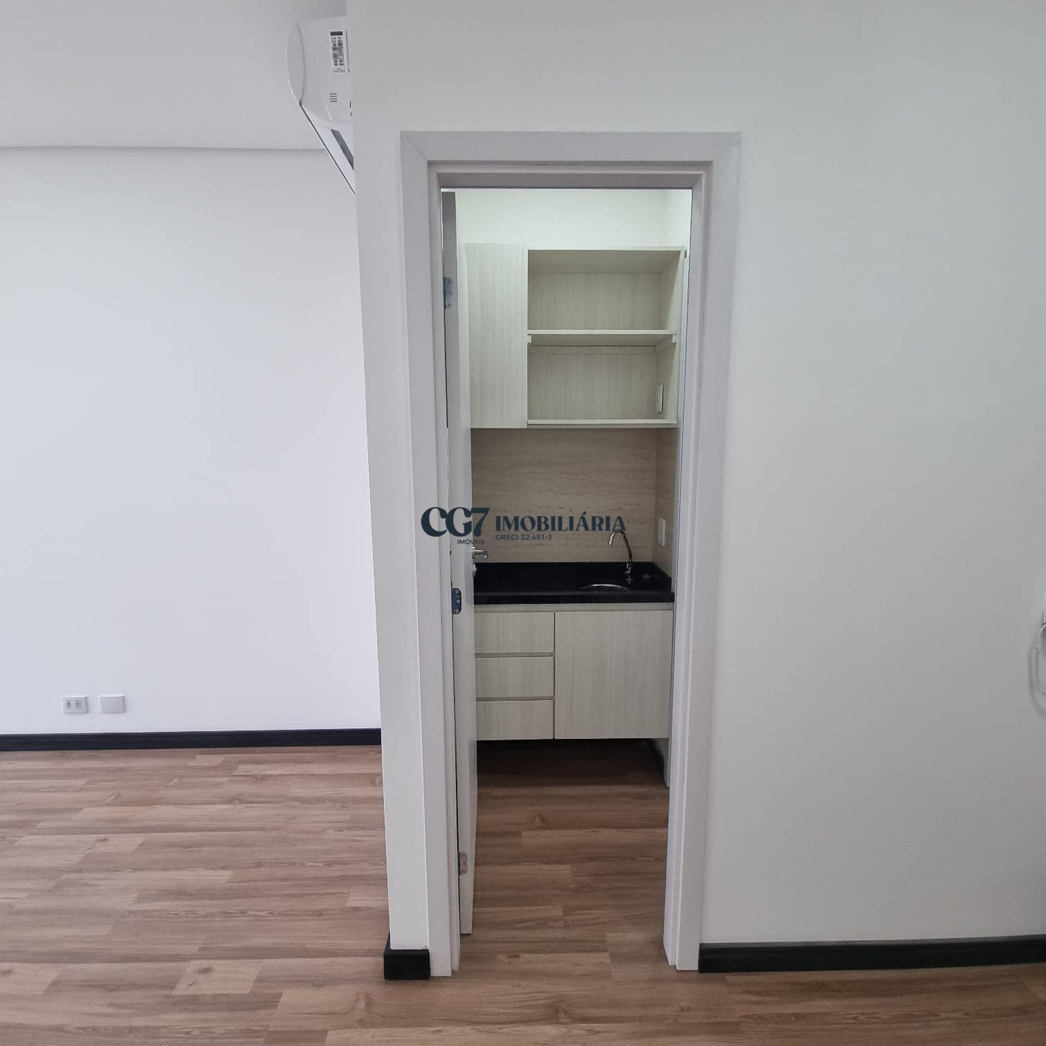 Conjunto Comercial-Sala à venda com 1 quarto, 30m² - Foto 3