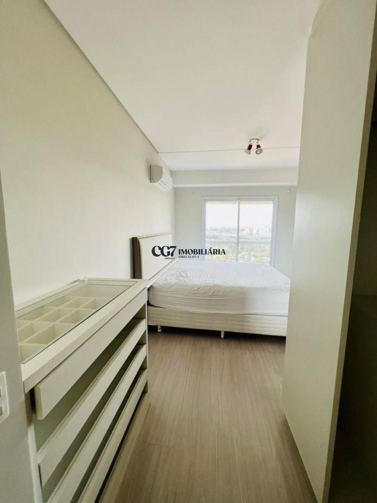 Apartamento à venda com 3 quartos, 212m² - Foto 8