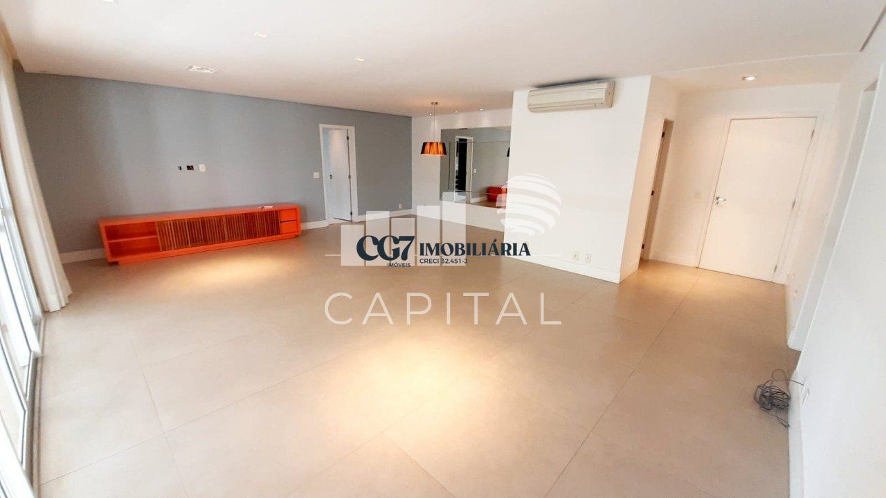 Apartamento à venda com 3 quartos, 202m² - Foto 2