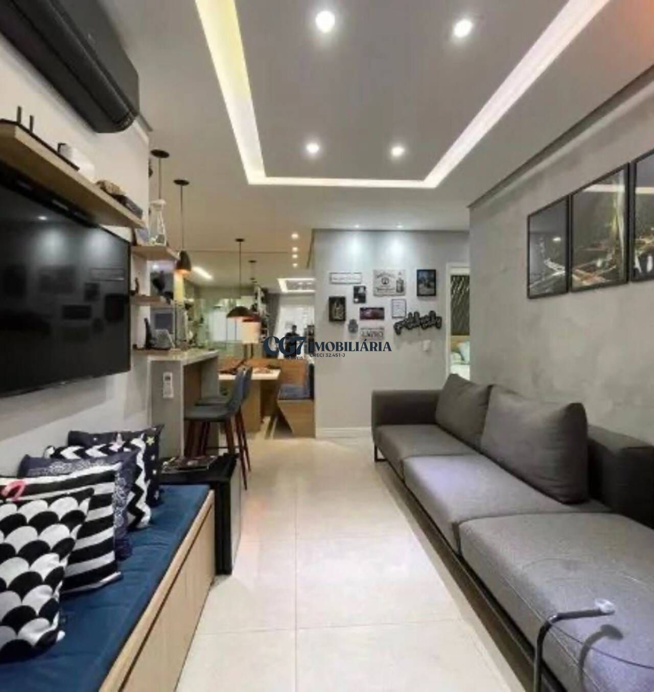 Apartamento à venda com 2 quartos, 67m² - Foto 2