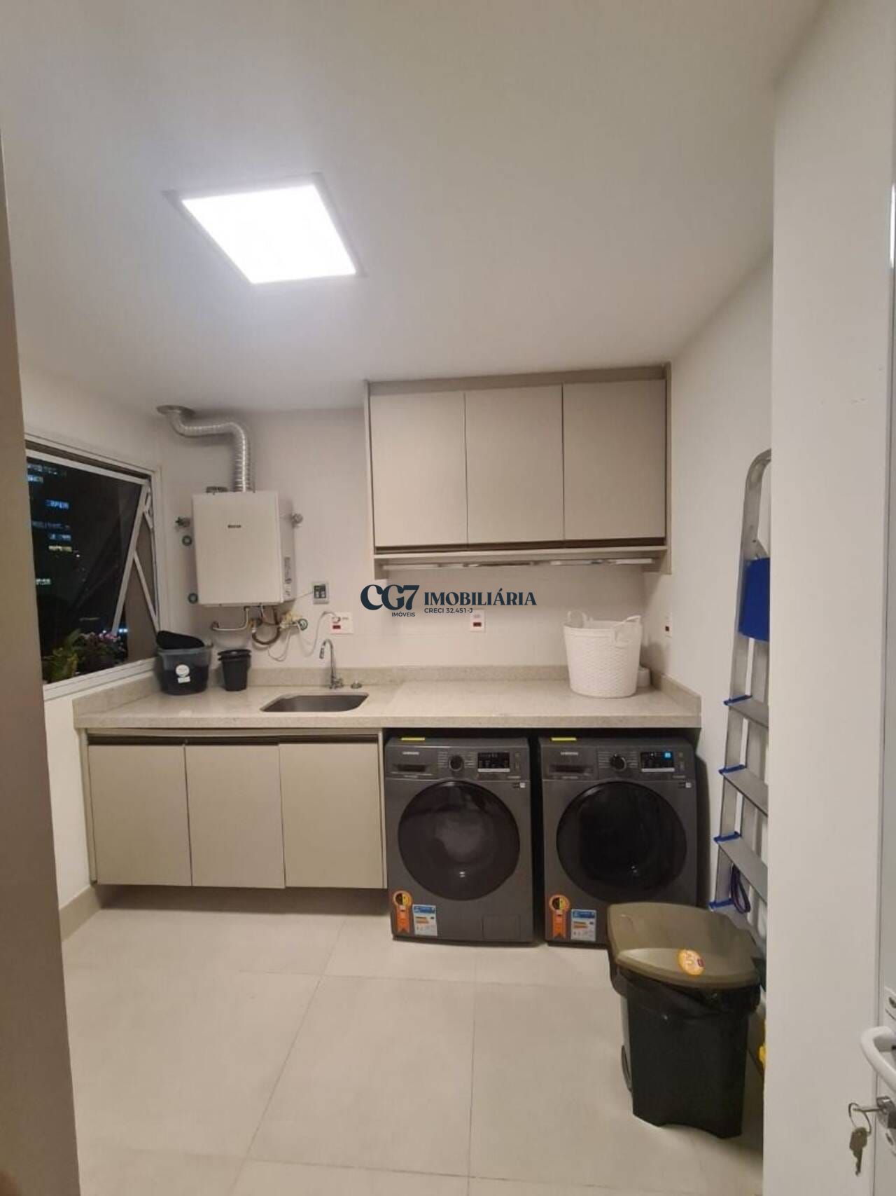 Apartamento à venda com 5 quartos, 336m² - Foto 12