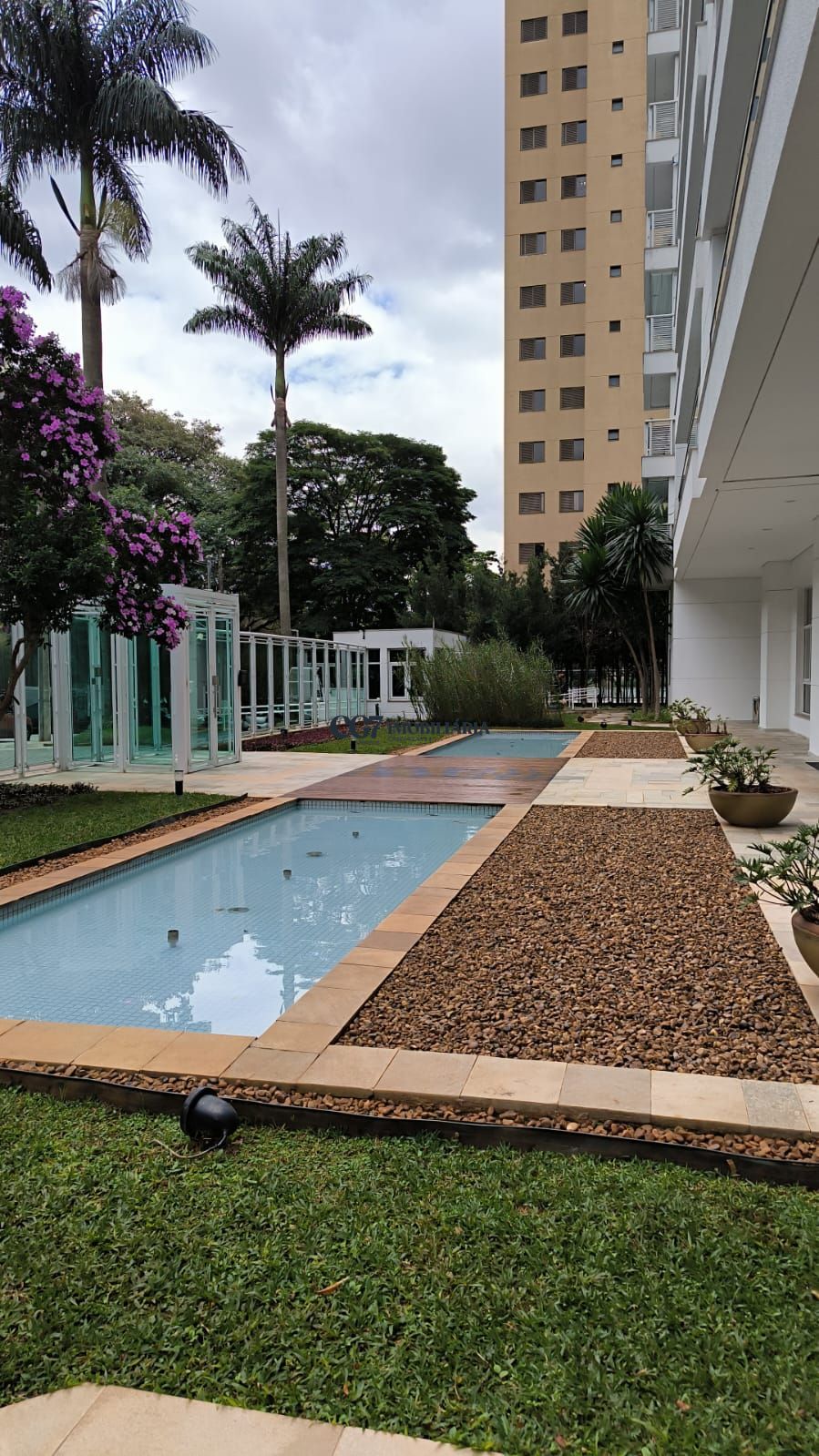 Apartamento para alugar com 3 quartos, 232m² - Foto 16