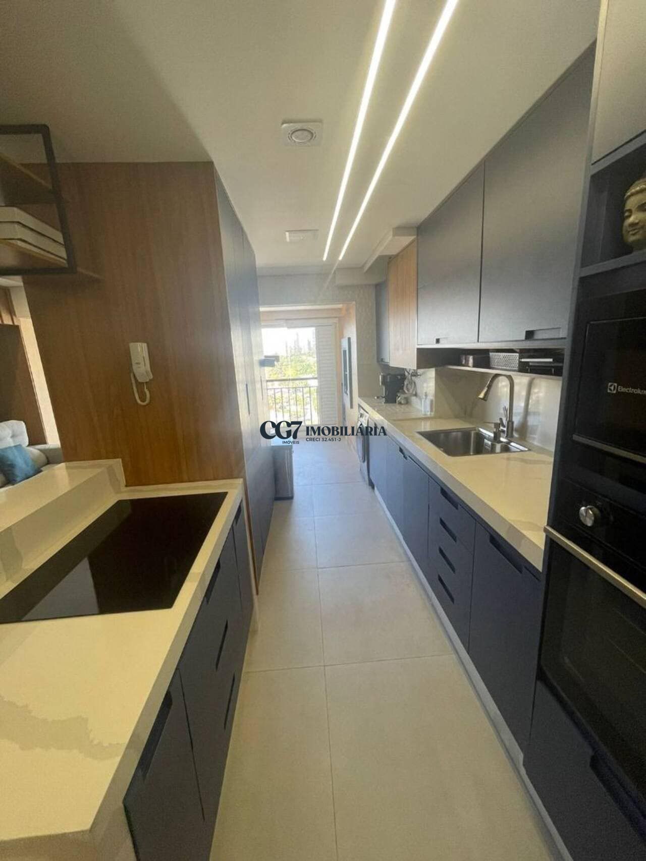 Apartamento à venda com 2 quartos, 76m² - Foto 2