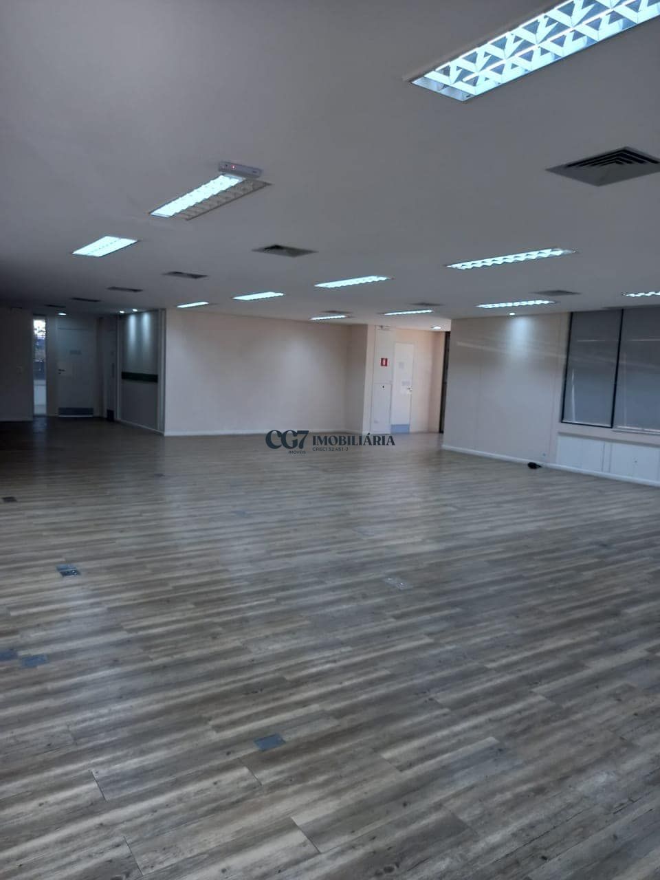 Prédio Inteiro para alugar com 1 quarto, 550m² - Foto 8