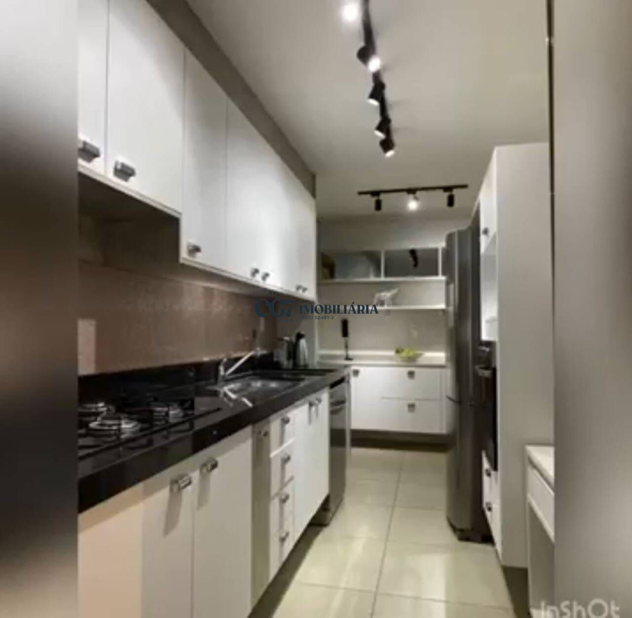 Apartamento à venda com 3 quartos, 187m² - Foto 6