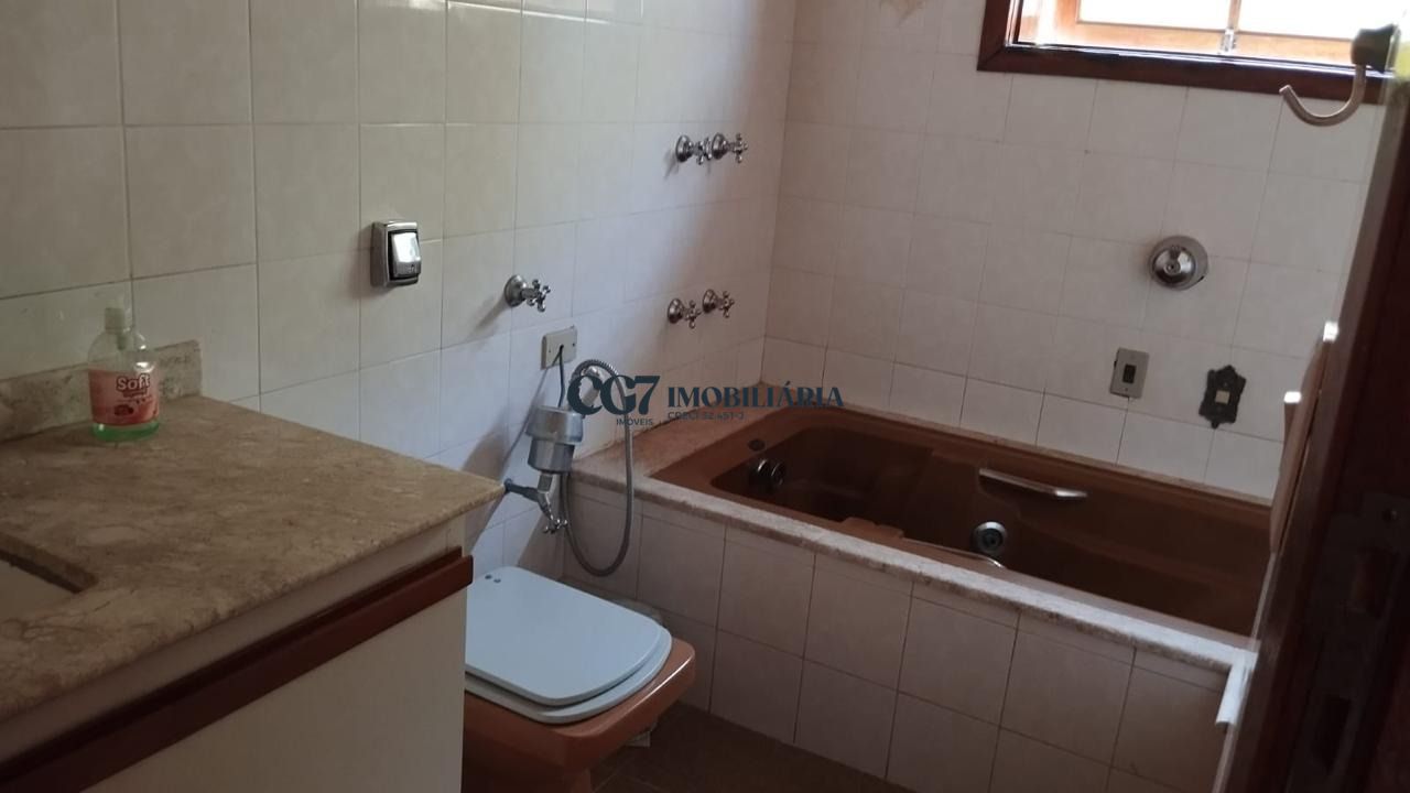 Casa de Condomínio à venda com 5 quartos, 450m² - Foto 9