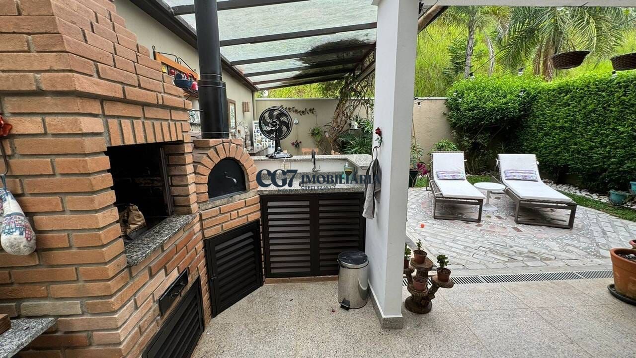 Sobrado à venda com 3 quartos, 230m² - Foto 4