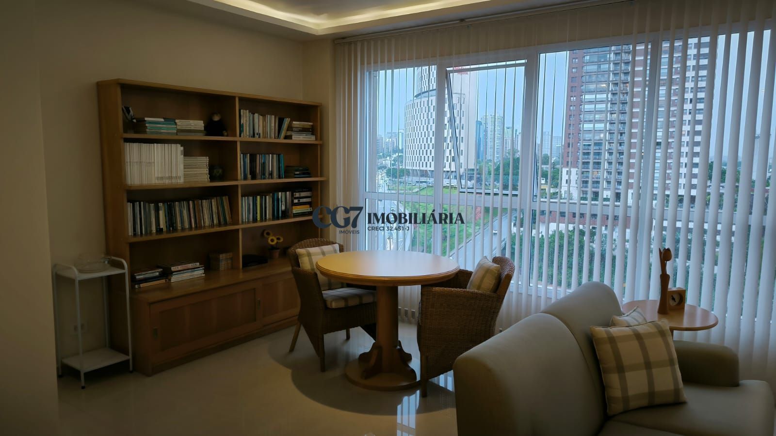 Conjunto Comercial-Sala à venda e aluguel com 2 quartos, 55m² - Foto 1