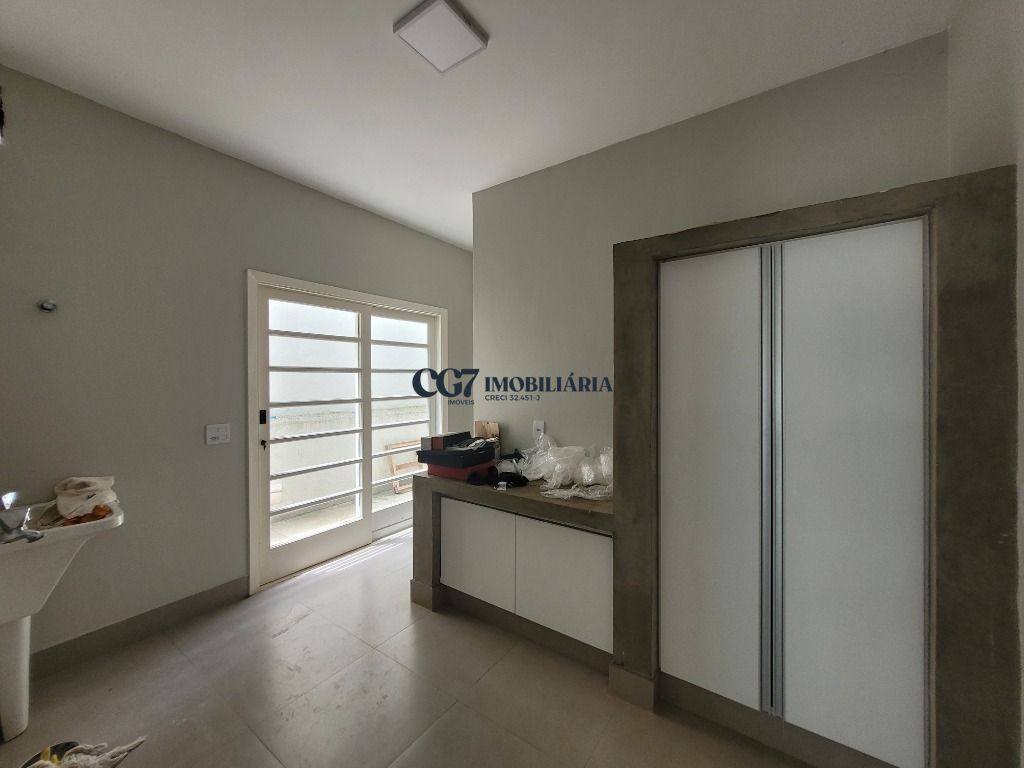 Casa de Condomínio à venda com 4 quartos, 580m² - Foto 13