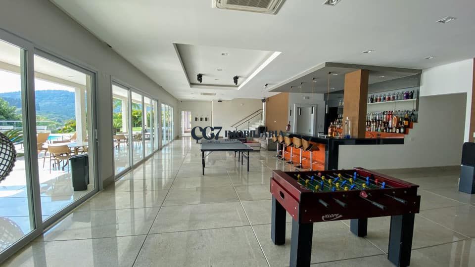 Sobrado à venda com 5 quartos, 2000m² - Foto 1