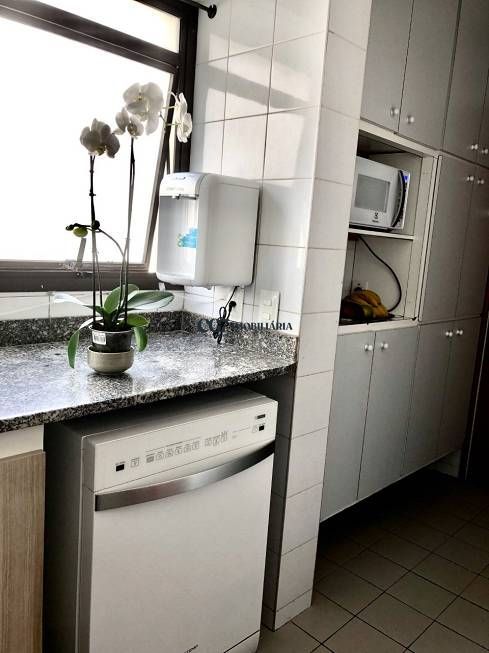 Apartamento à venda com 2 quartos, 100m² - Foto 5