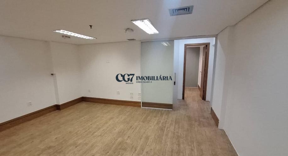 Loja-Salão para alugar com 3 quartos, 42m² - Foto 2