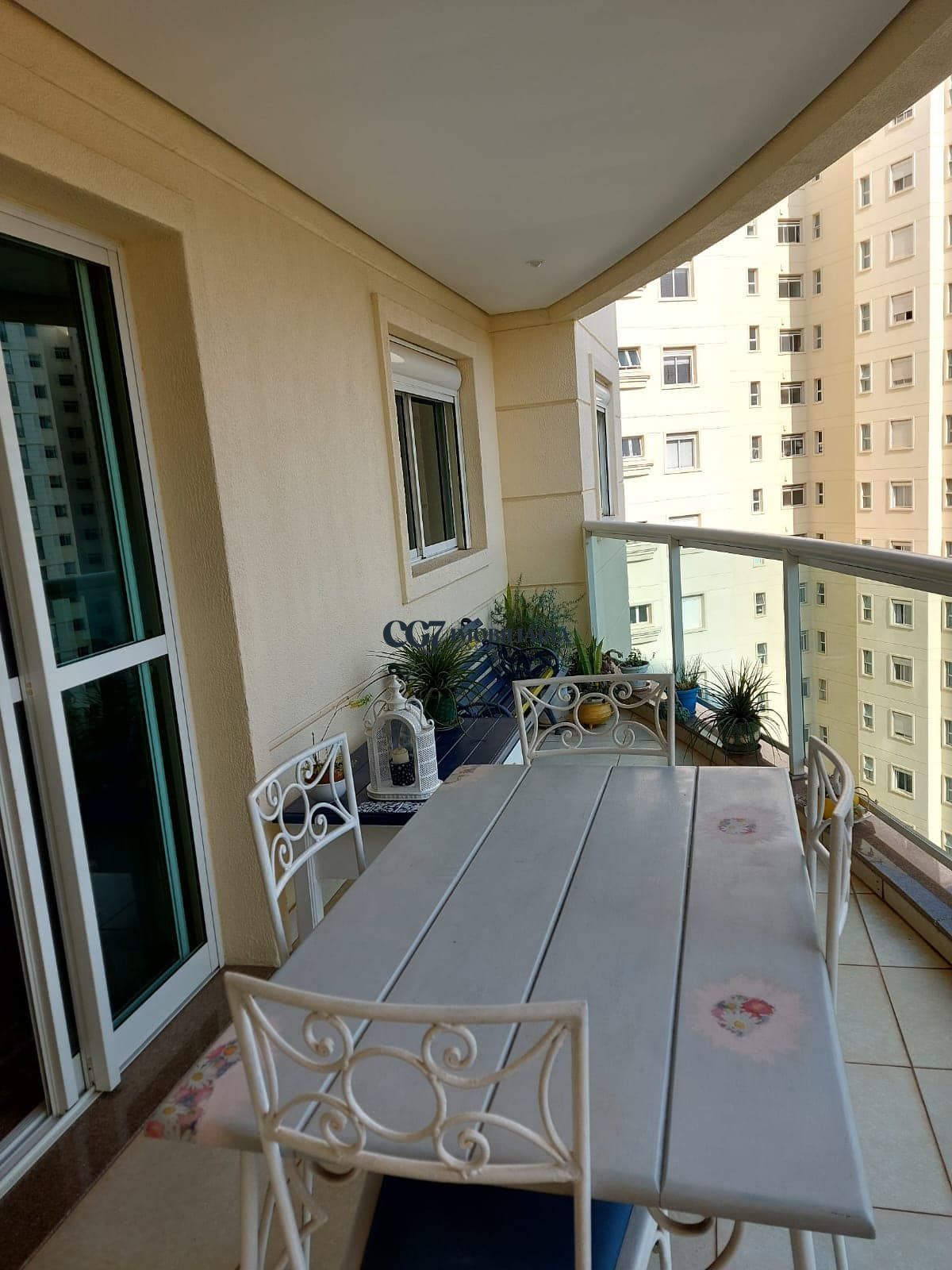 Apartamento para alugar com 3 quartos, 133m² - Foto 1