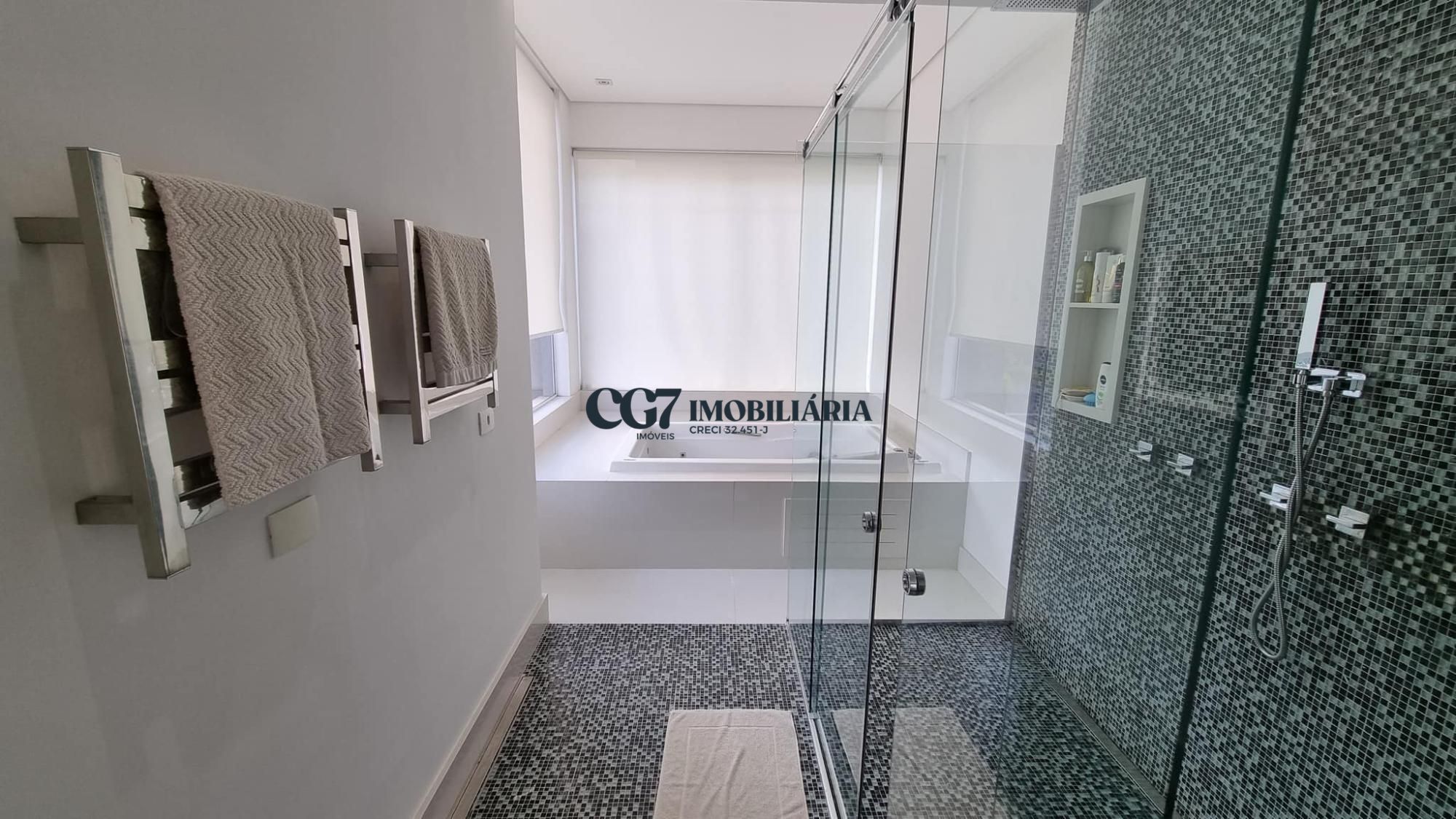 Sobrado à venda com 4 quartos, 570m² - Foto 32