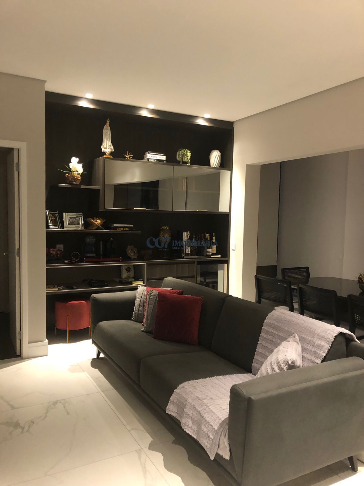 Apartamento à venda com 2 quartos, 103m² - Foto 4