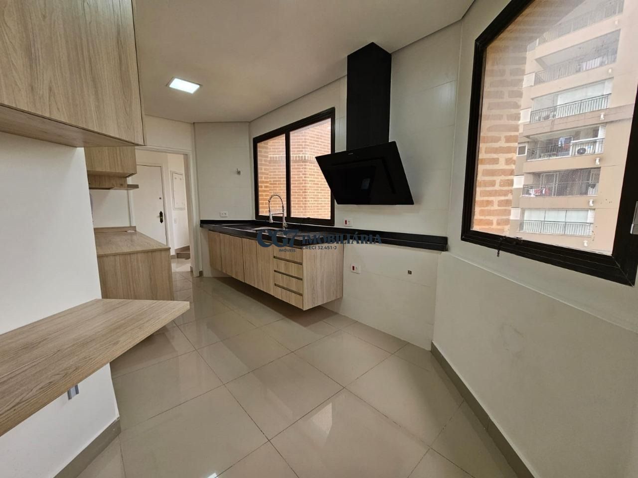 Apartamento para alugar com 3 quartos, 206m² - Foto 7