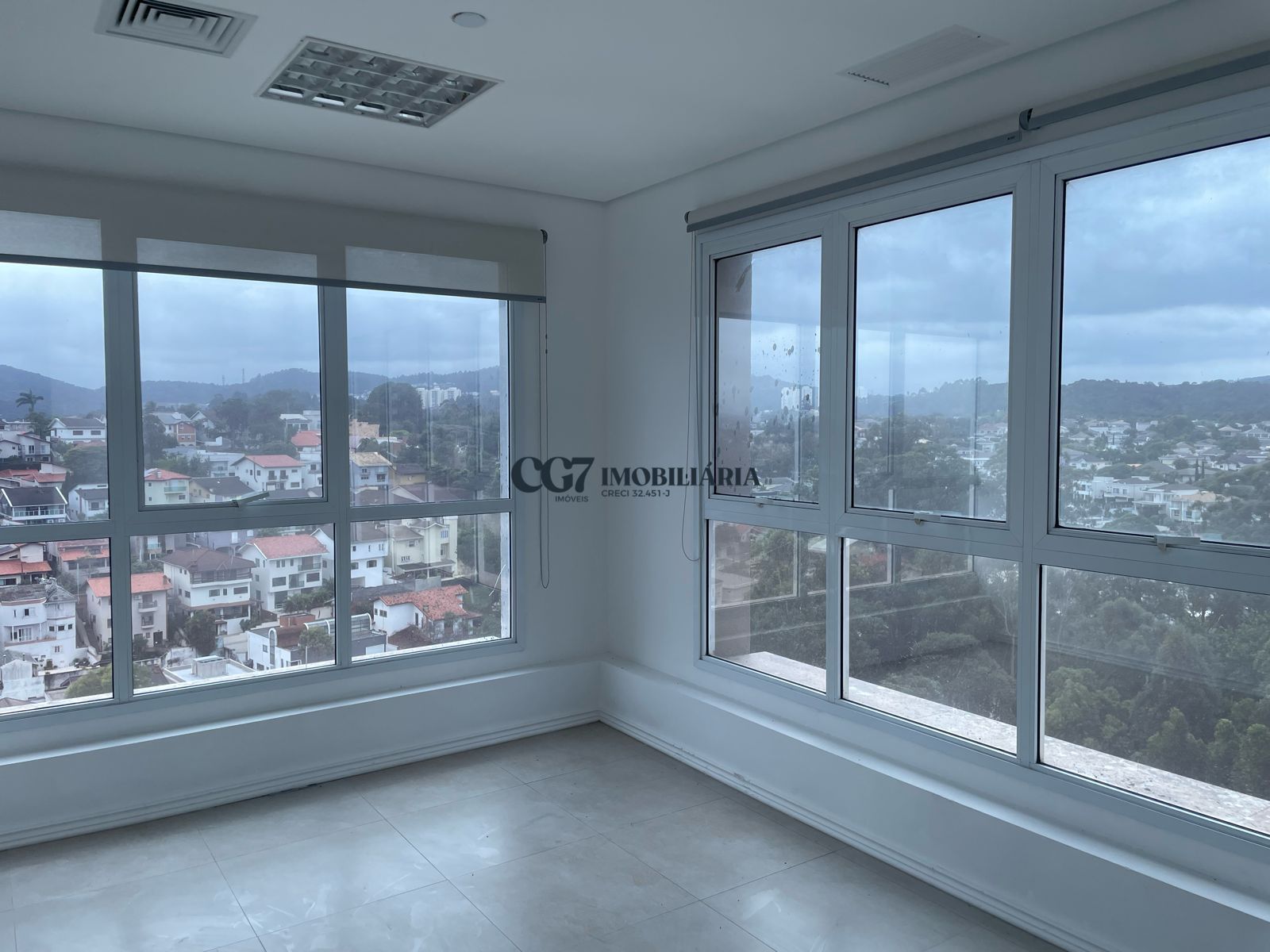 Conjunto Comercial-Sala à venda com 1 quarto, 85m² - Foto 3