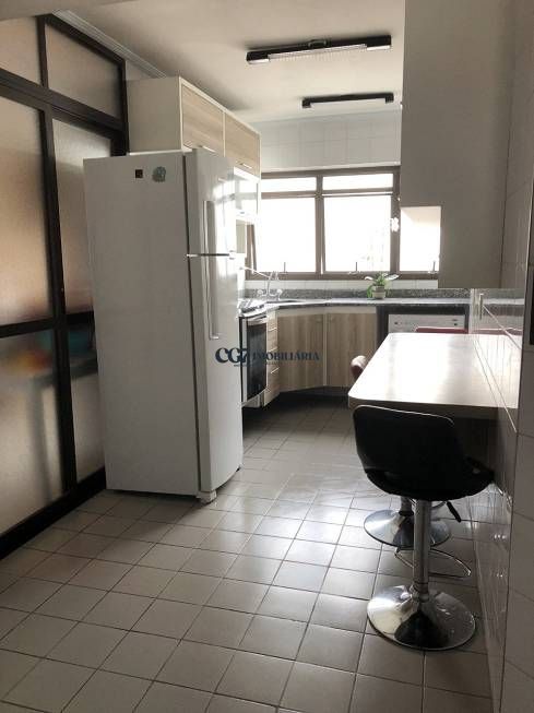 Apartamento à venda com 2 quartos, 100m² - Foto 6