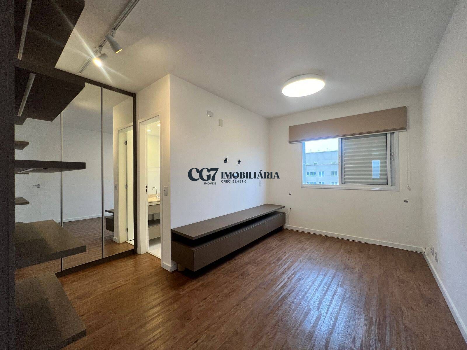 Apartamento para alugar com 3 quartos, 176m² - Foto 4