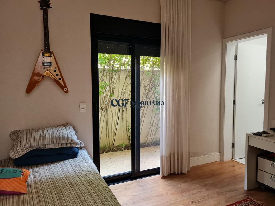 Casa à venda com 3 quartos, 340m² - Foto 15