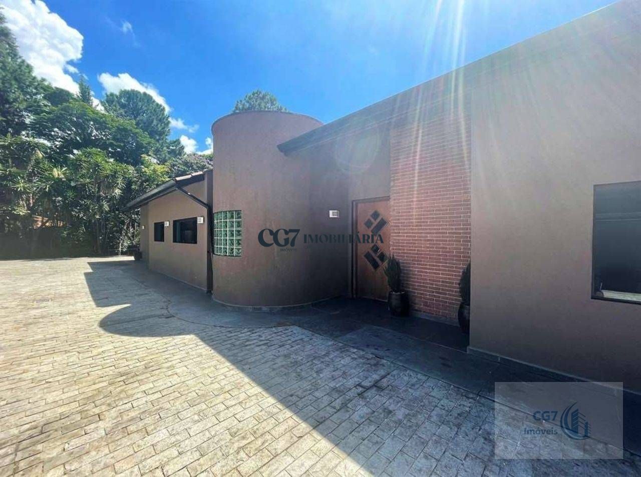 Fazenda à venda com 3 quartos, 690m² - Foto 1