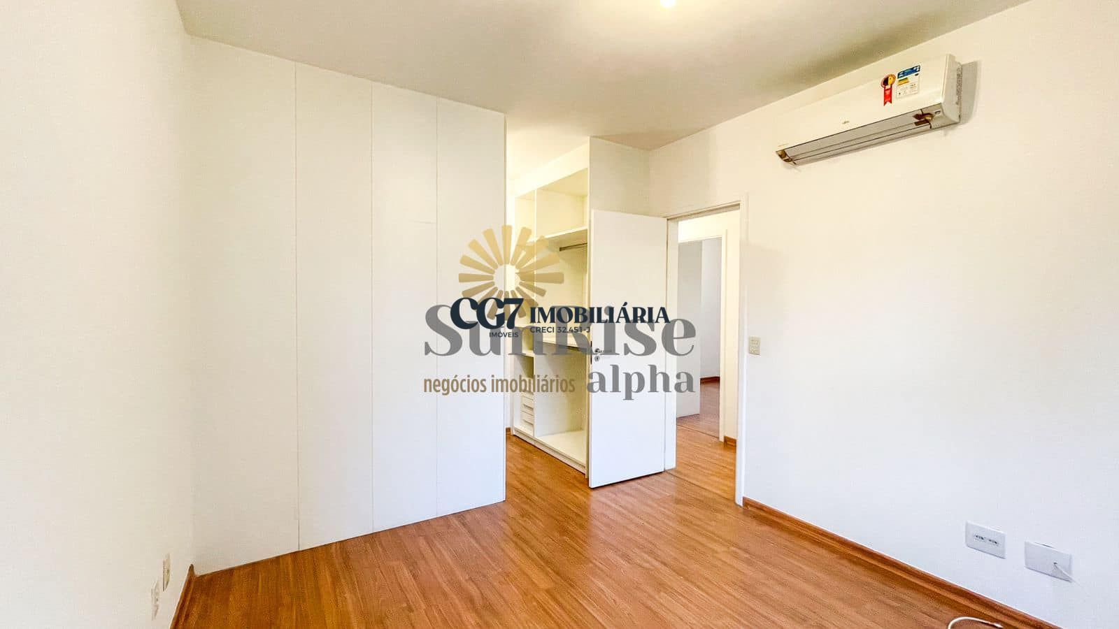 Apartamento à venda com 3 quartos, 123m² - Foto 7