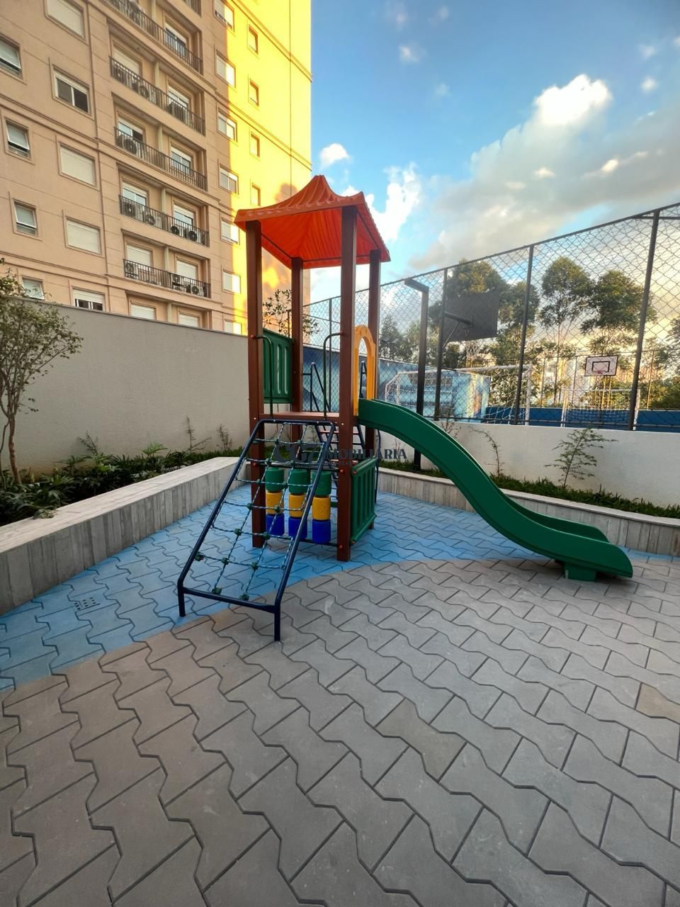 Apartamento à venda e aluguel com 2 quartos, 70m² - Foto 22