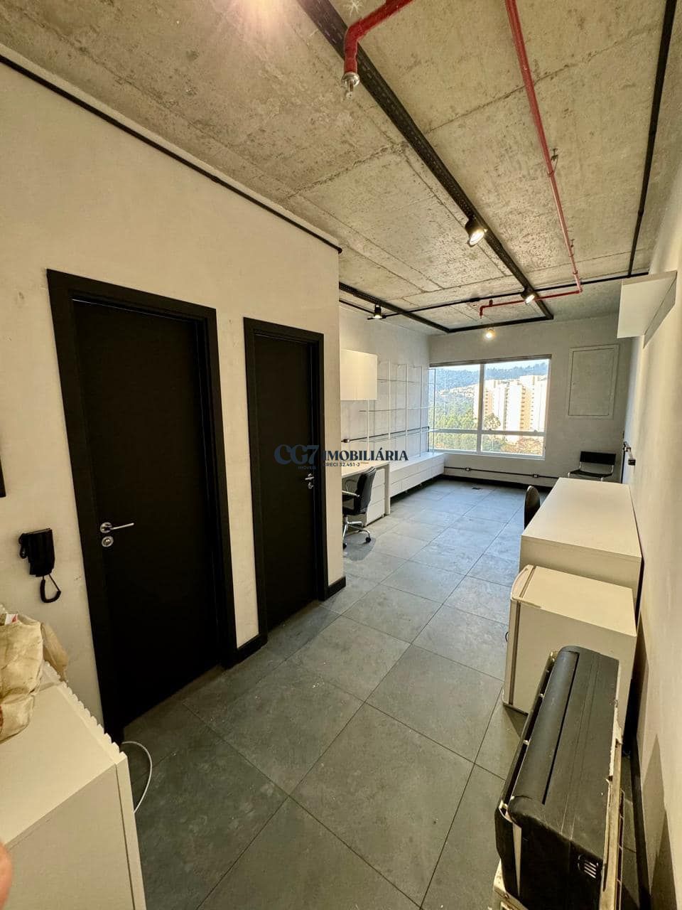 Conjunto Comercial-Sala para alugar com 1 quarto, 33m² - Foto 1