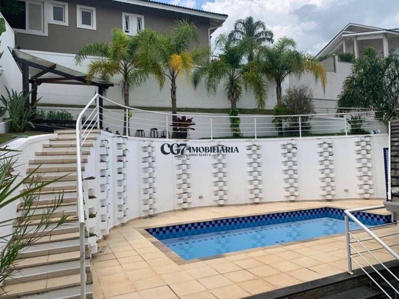 Sobrado à venda com 4 quartos, 516m² - Foto 2