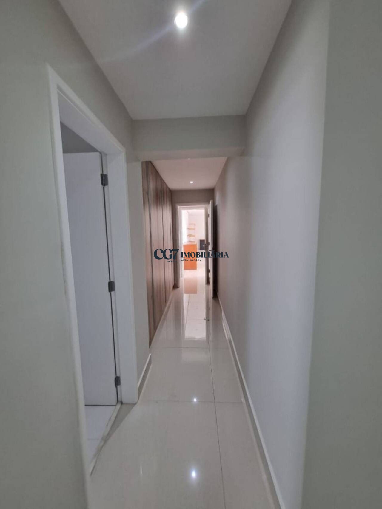 Apartamento à venda com 3 quartos, 169m² - Foto 6