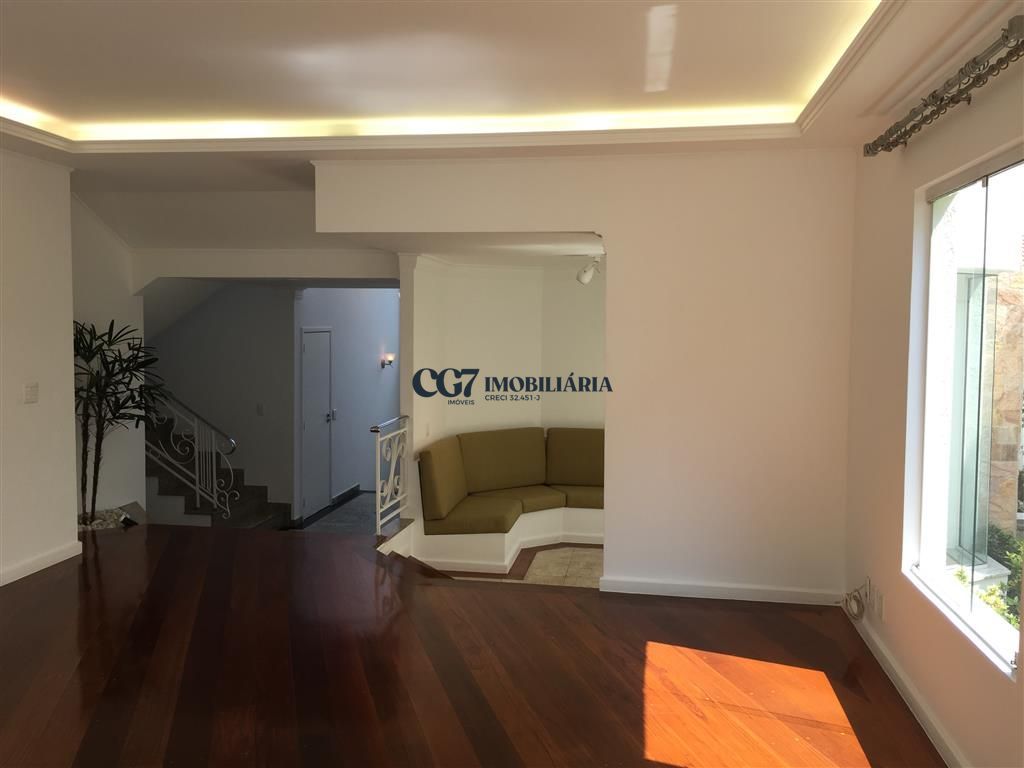 Sobrado para alugar com 4 quartos, 347m² - Foto 2