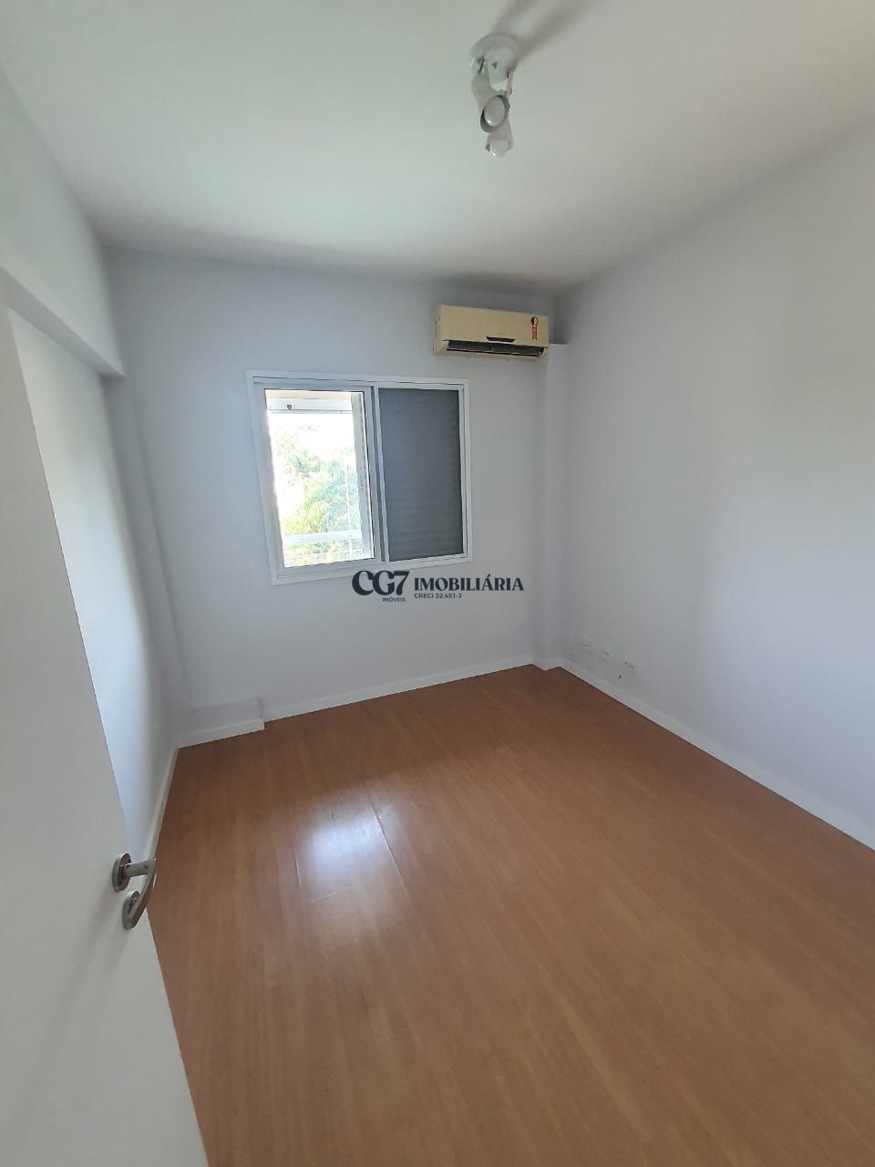 Apartamento à venda com 3 quartos, 107m² - Foto 12