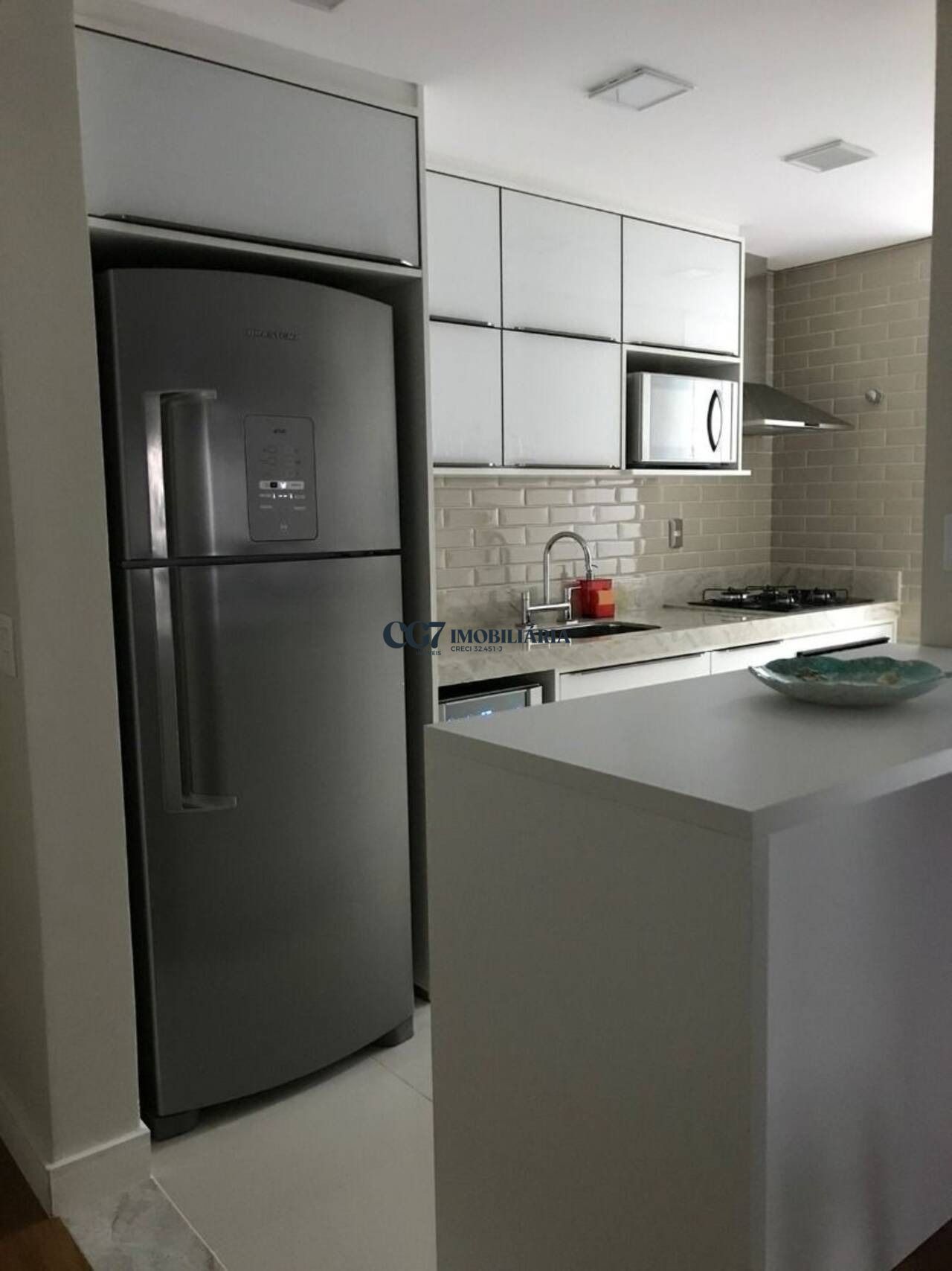 Apartamento à venda com 2 quartos, 76m² - Foto 6