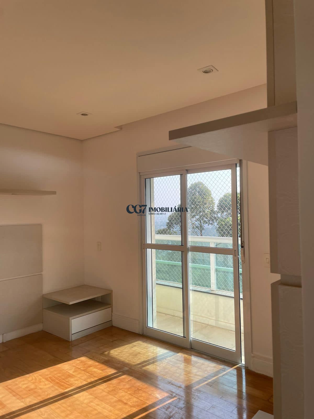 Apartamento para alugar com 4 quartos, 206m² - Foto 9